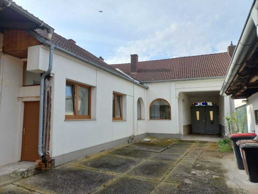 Bauernhaus in 2024 Mailberg Immobilie: Bauernhaus in 2024 Mailberg