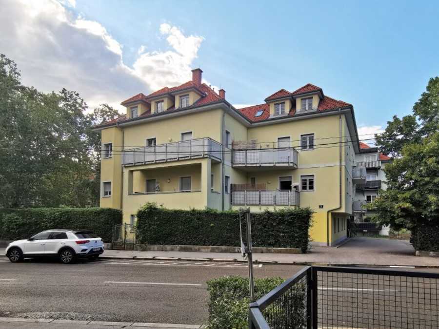 Immobilie: Dachgeschosswohnung in 8010 Graz