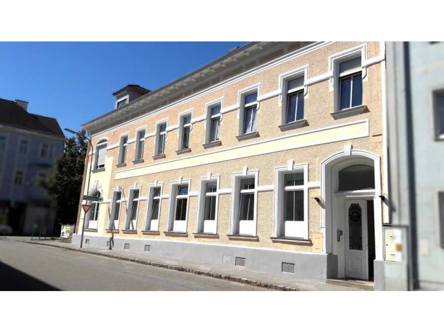 Immobilie: Dachgeschosswohnung in 2020 Hollabrunn