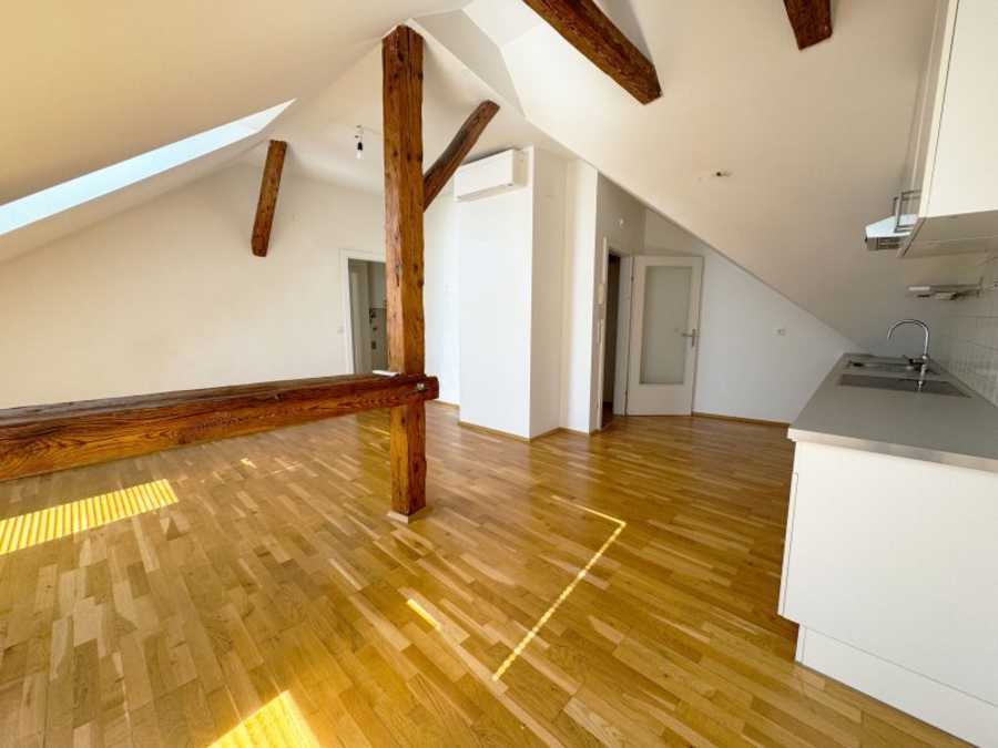 Immobilie: Dachgeschosswohnung in 8430 Leibnitz
