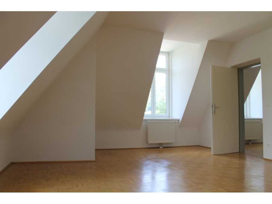 Dachgeschosswohnung in 2565 Neuhaus Immobilie: Dachgeschosswohnung in 2565 Neuhaus