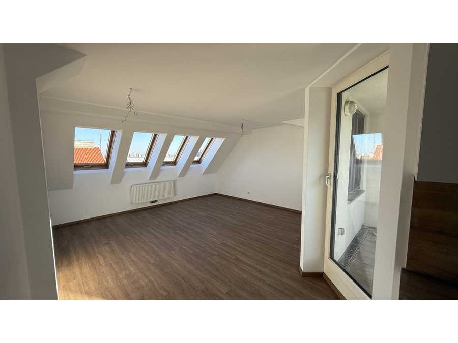 Dachgeschosswohnung in 1160 Wien Immobilie: Dachgeschosswohnung in 1160 Wien