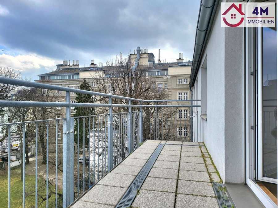 Immobilie: Dachgeschosswohnung in 1160 Wien