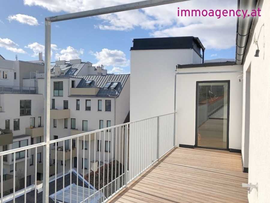 Dachgeschosswohnung in 1160 Wien Immobilie: Dachgeschosswohnung in 1160 Wien