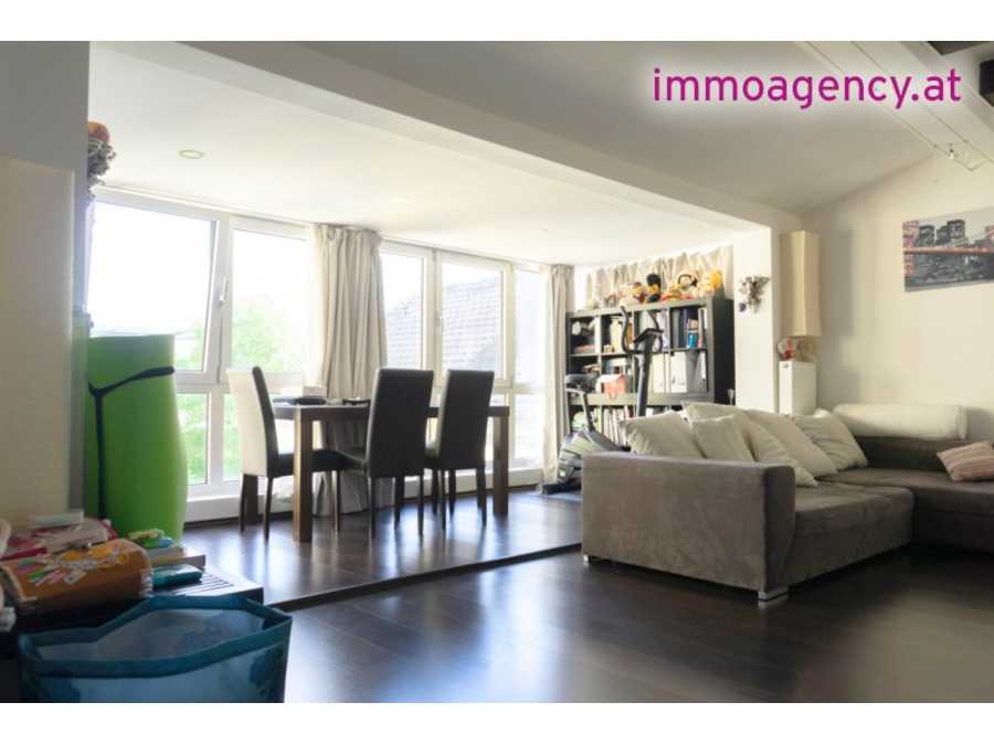 Dachgeschosswohnung in 1040 Wien Immobilie: Dachgeschosswohnung in 1040 Wien