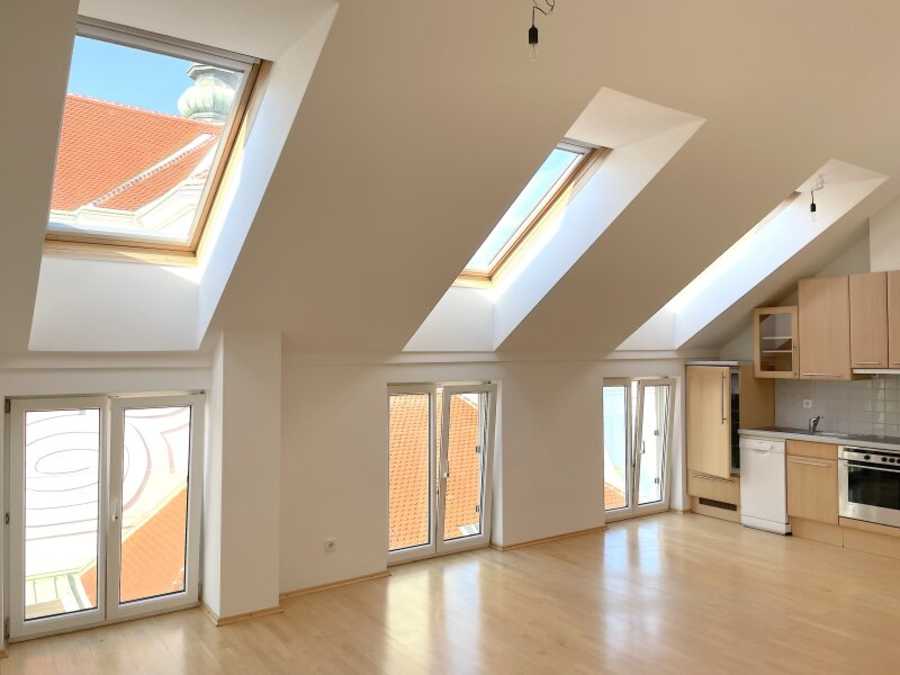 Dachgeschosswohnung in 1060 Wien Immobilie: Dachgeschosswohnung in 1060 Wien