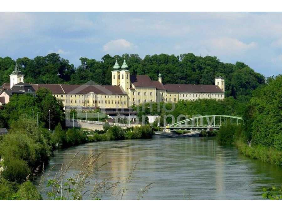 Immobilie: Eigentumswohnung in 4650 Lambach