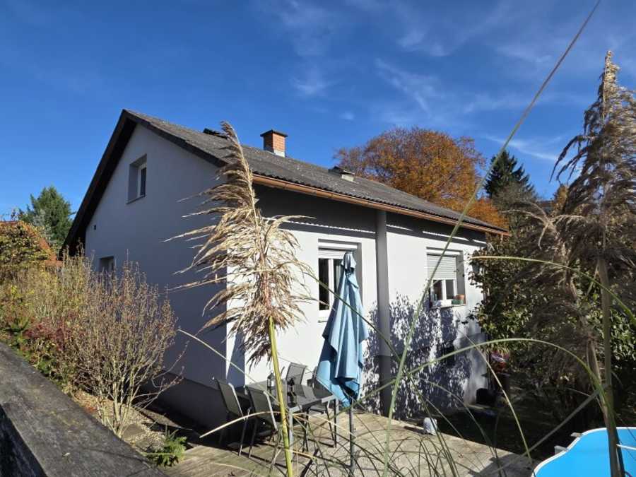 Einfamilienhaus in 8461 Ehrenhausen Immobilie: Einfamilienhaus in 8461 Ehrenhausen