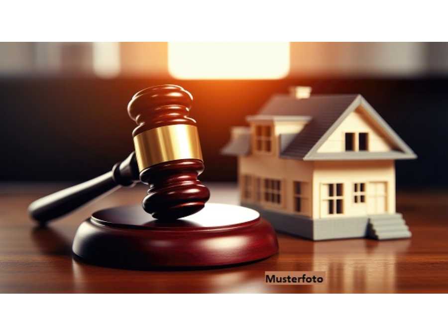 Immobilie: Einfamilienhaus in 2020 Hollabrunn