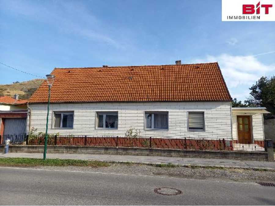 Immobilie: Einfamilienhaus in 2405 Hundsheim