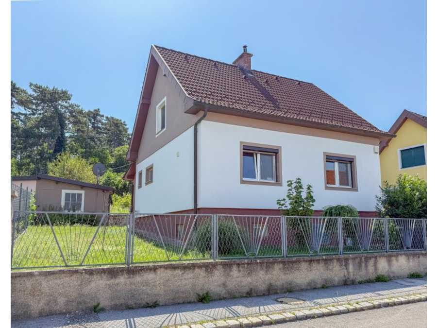 Einfamilienhaus in 2452 Mannersdorf am Leithagebirge Immobilie: Einfamilienhaus in 2452 Mannersdorf am Leithagebirge