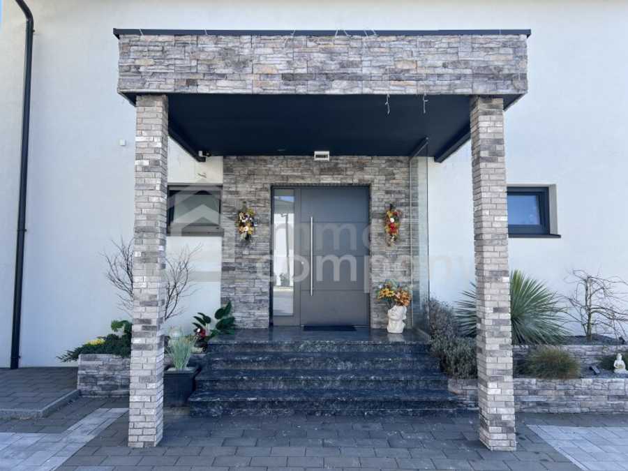 Immobilie: Einfamilienhaus in 4844 Regau