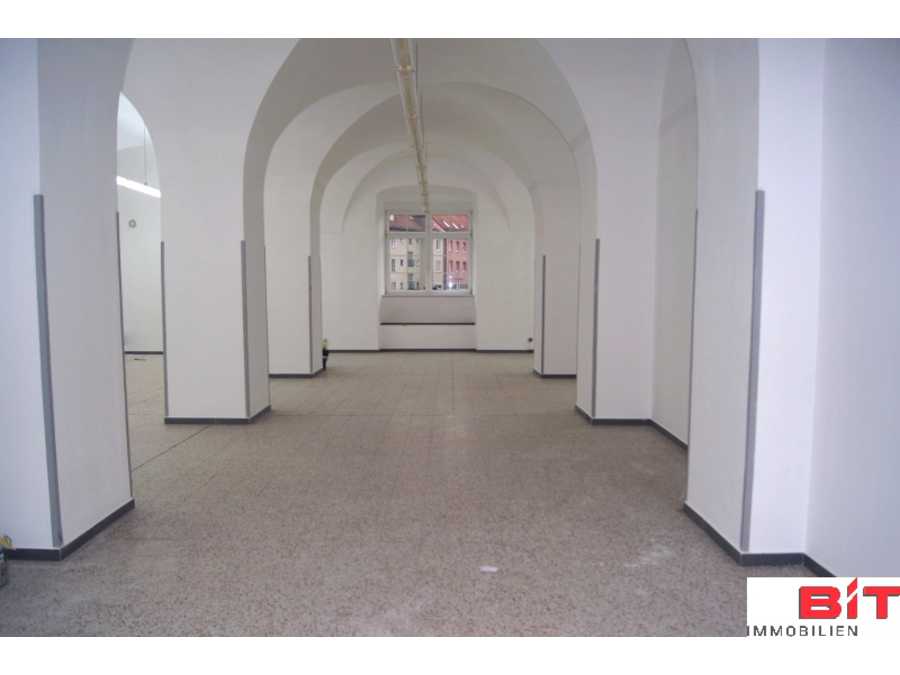 Geschäftslokal in 2410 Hainburg an der Donau Immobilie: Geschäftslokal in 2410 Hainburg an der Donau