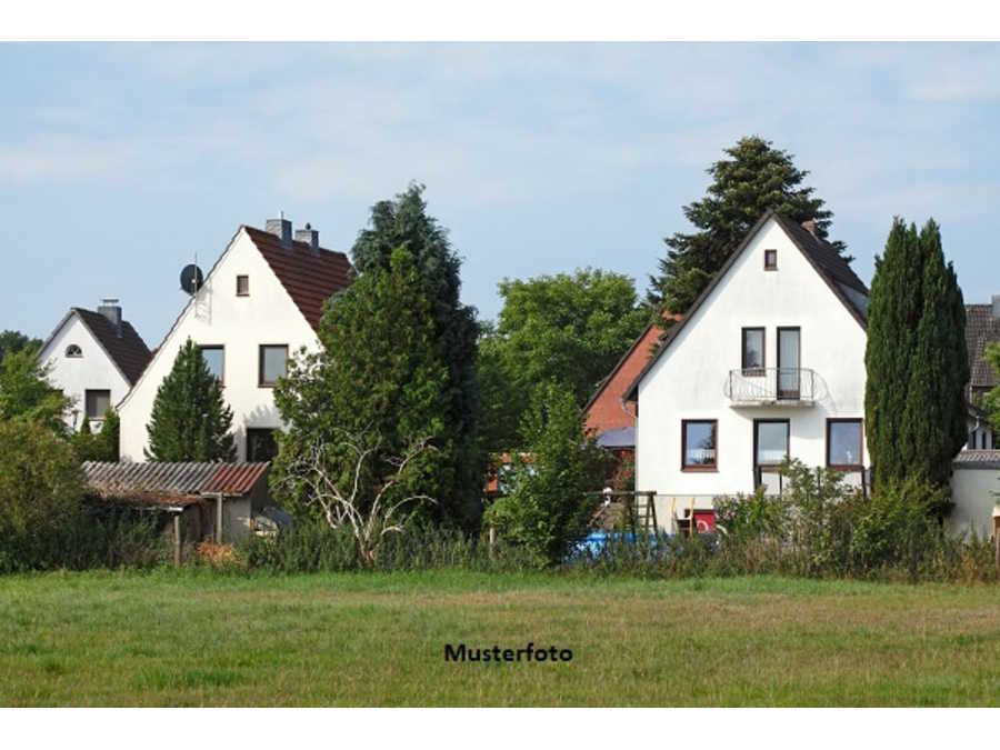 Immobilie: Mehrfamilienhaus in 7473 Burg