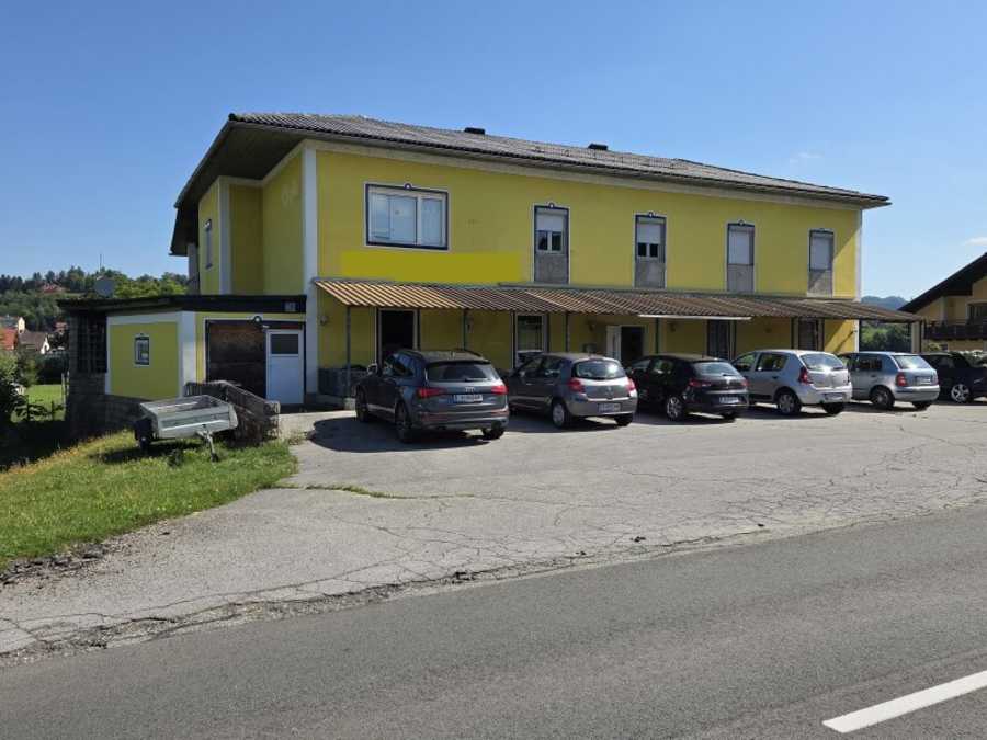 Immobilie: Mehrfamilienhaus in 8463 Schloßberg