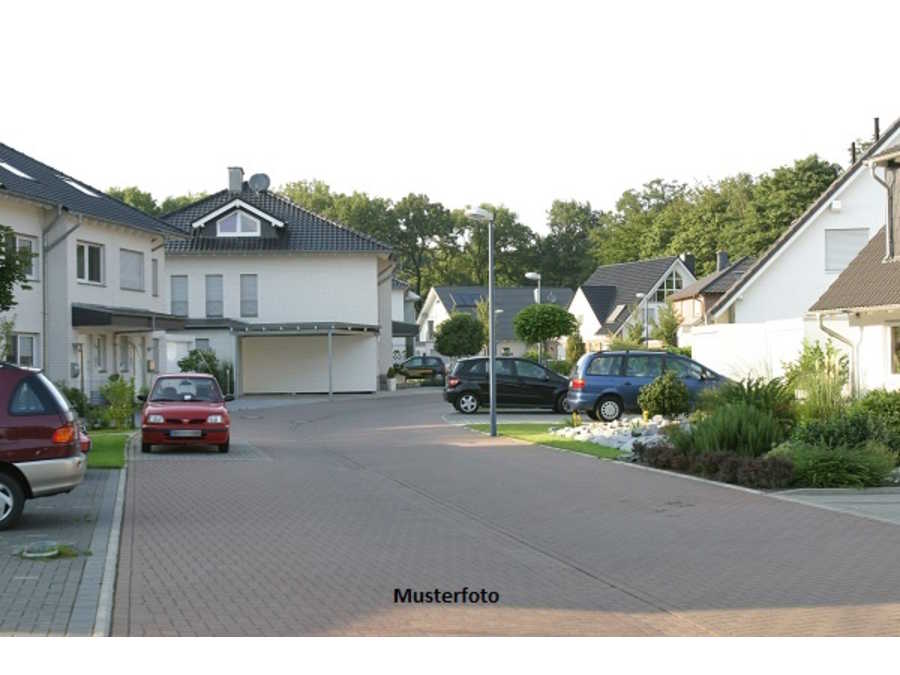 Immobilie: Mehrfamilienhaus in 2500 Siegenfeld