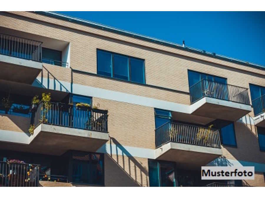 Immobilie: Mehrfamilienhaus in 9300 St. Veit an der Glan