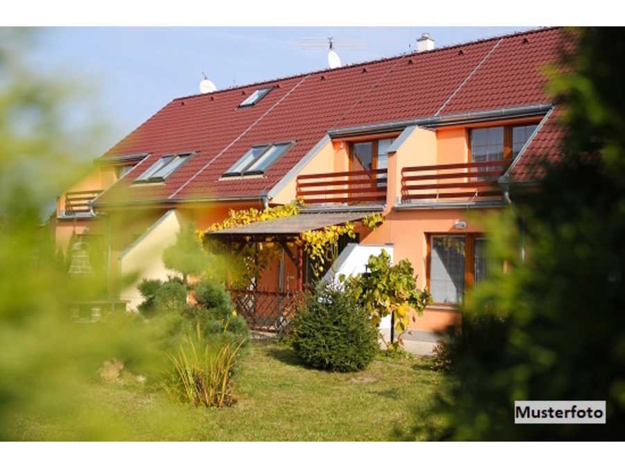 Immobilie: Reihenhaus in 6473 Wenns