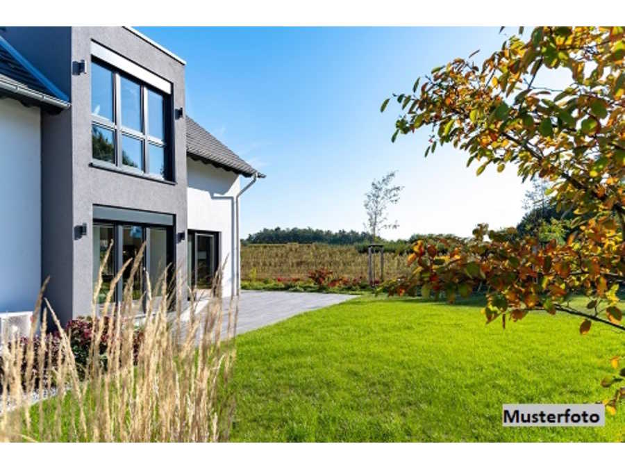 Immobilie: Wohnanlage in 2125 Neubau