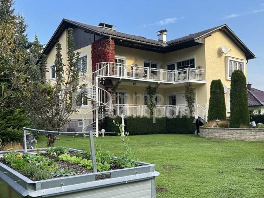 Immobilie: Zweifamilienhaus in 9065 Ebenthal in Kärnten