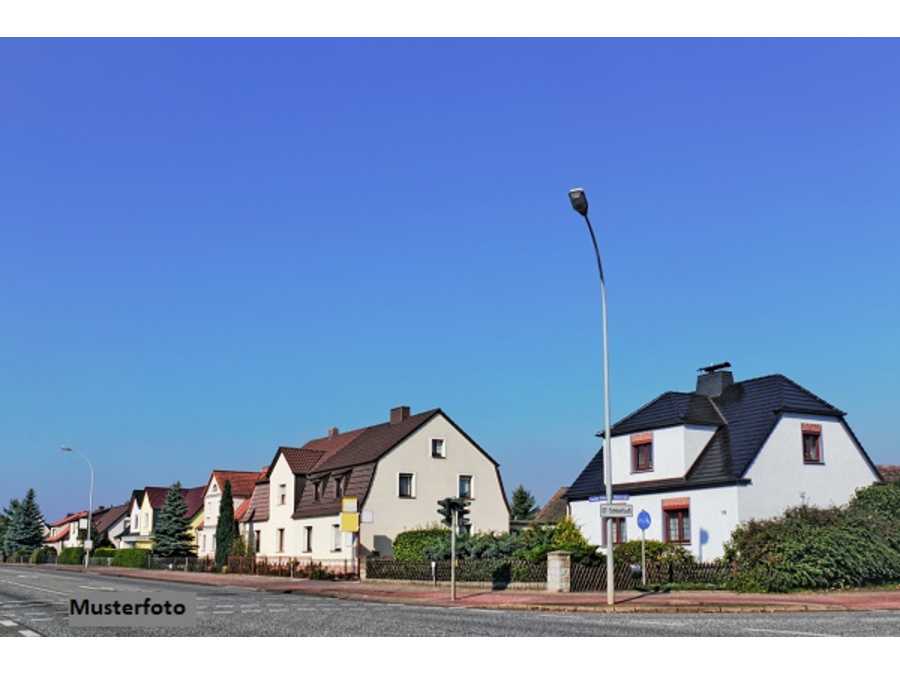 Immobilie: Zweifamilienhaus in 3383 Hürm