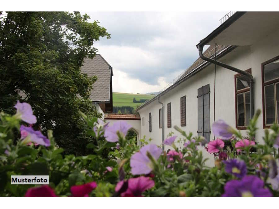 Immobilie: Zweifamilienhaus in 2440 Moosbrunn