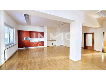 Büro Wiener Neustadt