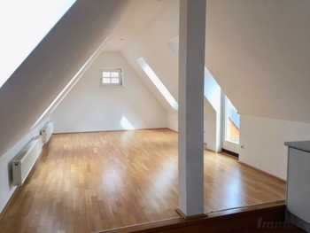 Dachgeschosswohnung in Graz