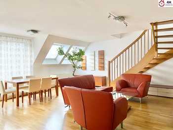 Dachgeschosswohnung in Wien