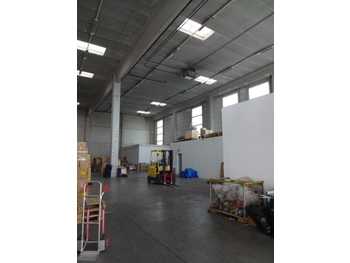 Halle Wiener Neudorf