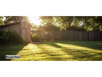 Landwirtschaftsgrund in Muthmannsdorf angrenzend an Dreistetten