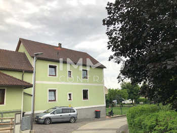 Mehrfamilienhaus in Bergland