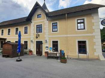 Mehrfamilienhaus in Haßbach
