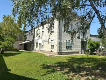 Mehrfamilienhaus Hausbrunn