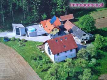Mehrfamilienhaus Markt Hartmannsdorf