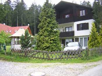 Mehrfamilienhaus Neudorf