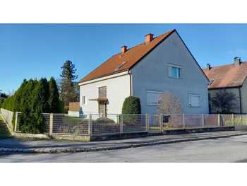 Mehrfamilienhaus Petronell-Carnuntum