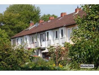 Mehrfamilienhaus in Putzing