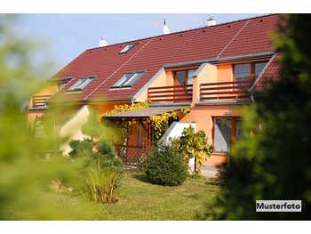 Reihenendhaus Naas