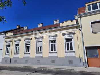 Wohn und Geschäftshaus Schwechat