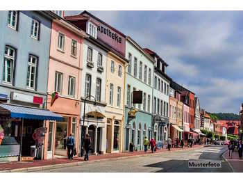 Wohn und Geschäftshaus Untersiebenbrunn