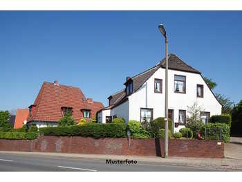 Zweifamilienhaus in Hackerberg